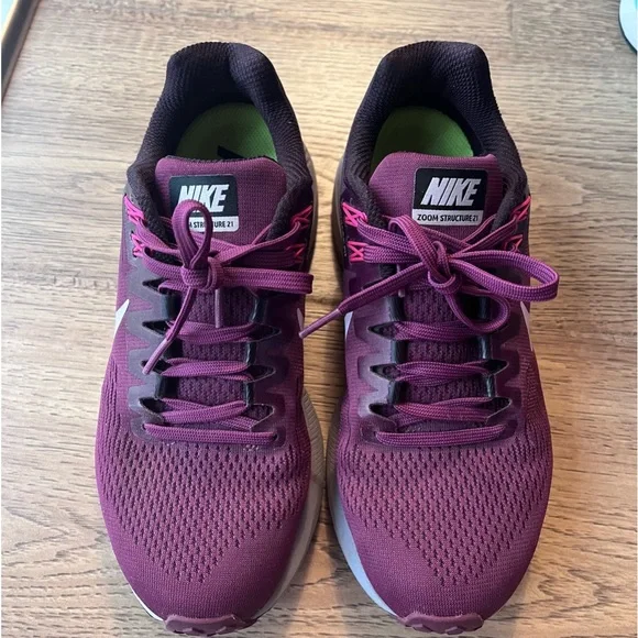 3 pairs of Women’s Nike Shoes - Picture 2 of 16